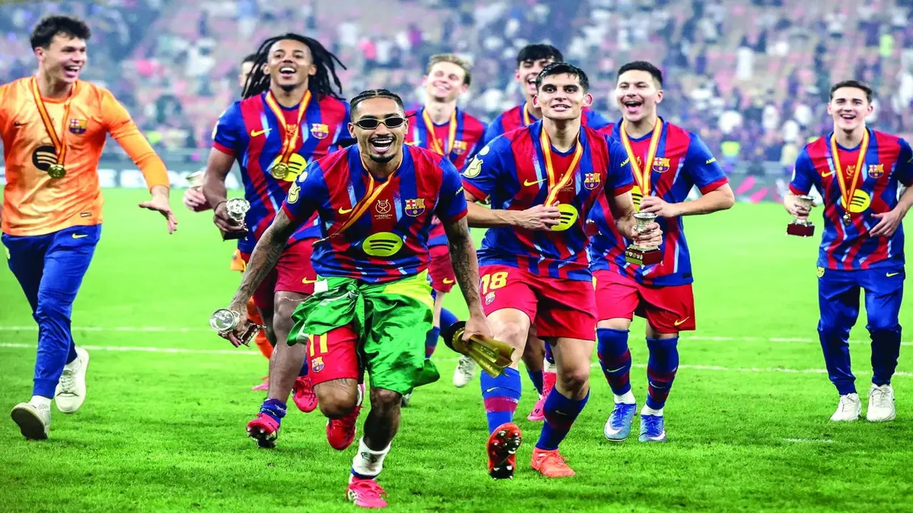 أفضل 10 أجنحة في عالم كرة القدم حالياً